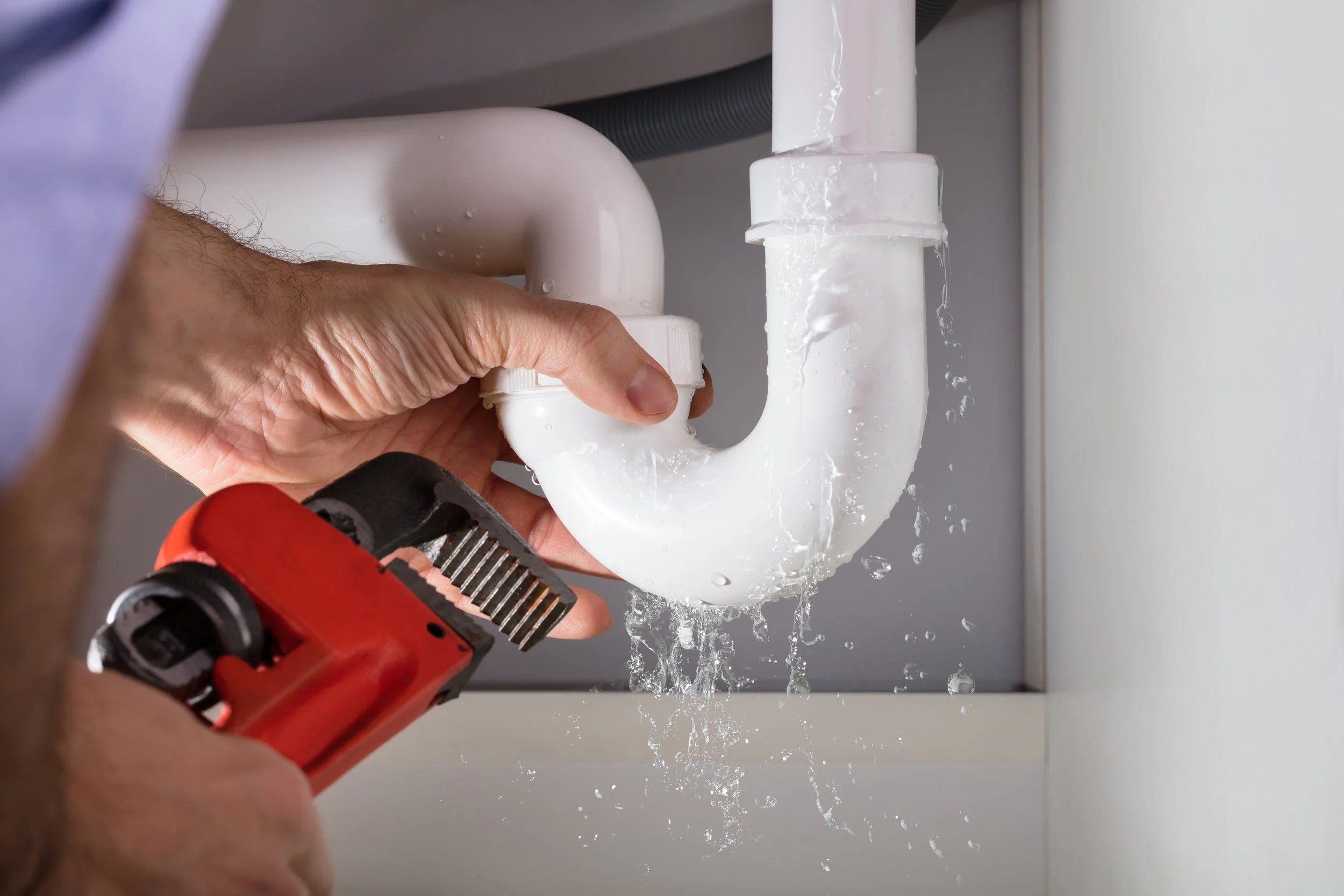 Leaking Pipes